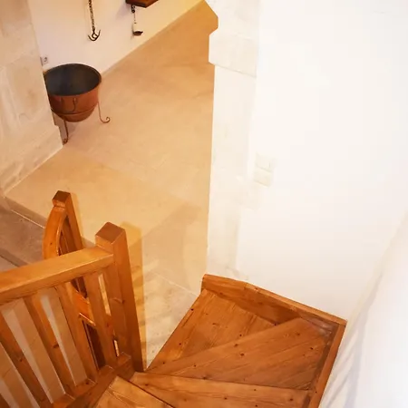 Vakantiehuis Eco With Pool