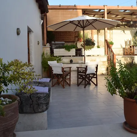Vakantiehuis Eco With Pool