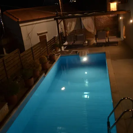 Eco With Pool